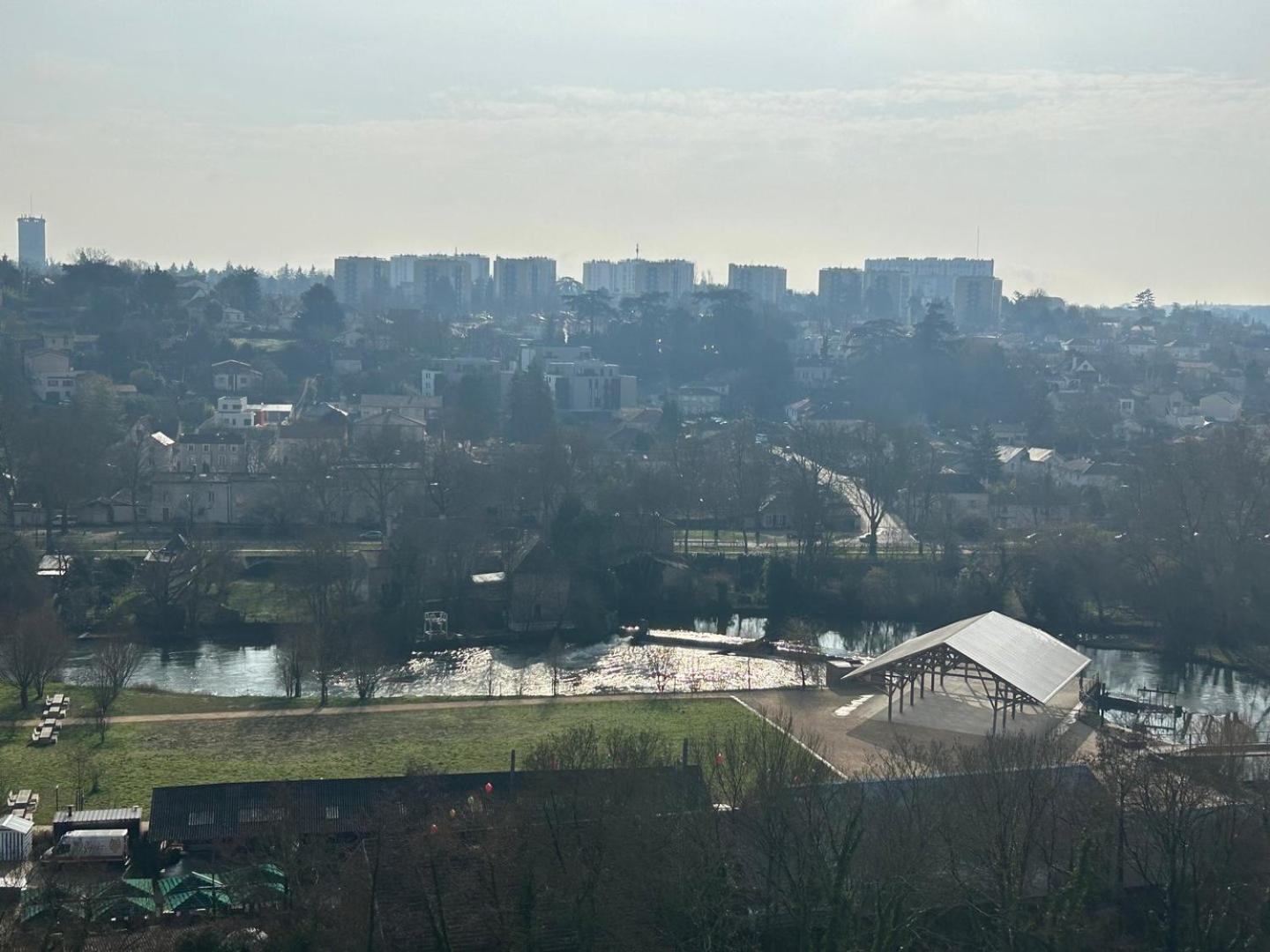 شقة The Belvedere: City Centre With Magnificent Views بواتييه المظهر الخارجي الصورة